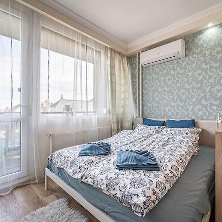 Liszt Ferenc Square Panorama Apt Budapest Bagian luar foto